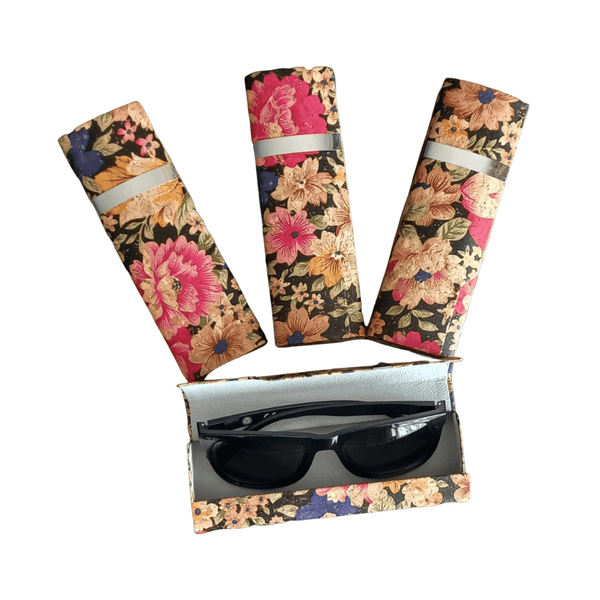 The perfect eco-friendly and durable solution to keep your sunglasses and glasses safe from any damage or dust in this cork glasses case.